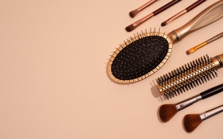 Why Bamboo Hair Brushes Are the Healthier, Greener Choice for Your Hair