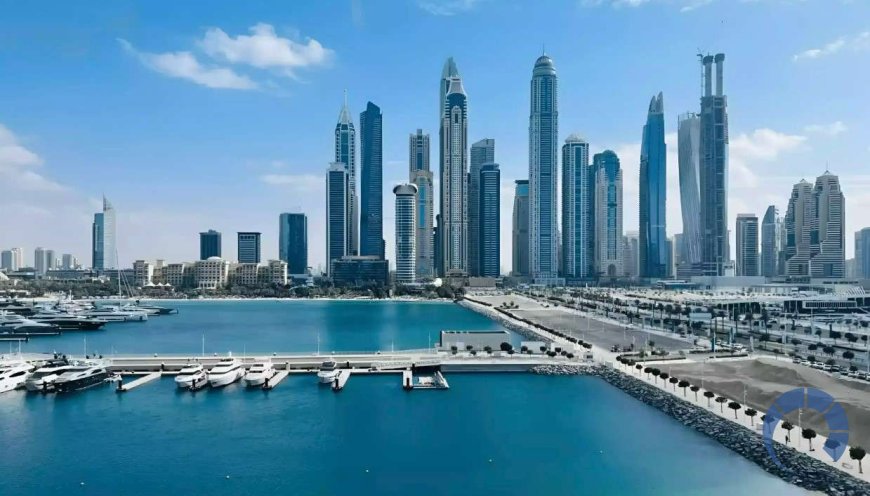 Emaar Beachfront Dubai - Luxury Waterfront Apartments & Villas