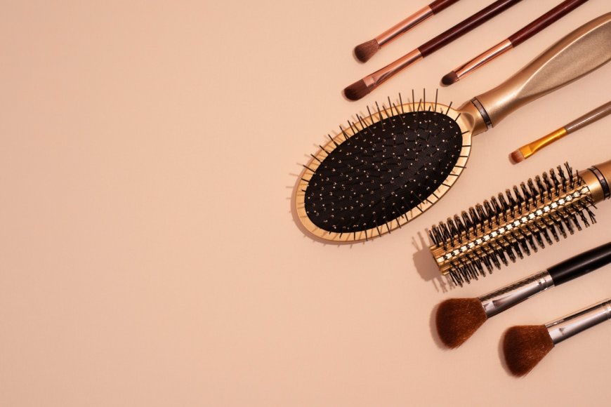 Why Bamboo Hair Brushes Are the Healthier, Greener Choice for Your Hair