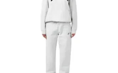 Adanola® Clothing has carved a unique space in the activewear