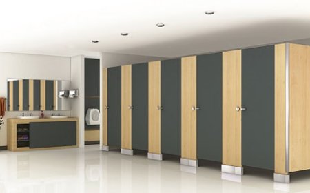 Choosing the Right Toilet Partition Manufacturers for Smart Commercial Spaces